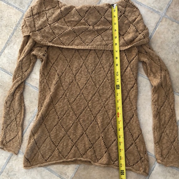 IB Diffusion tan sweater - Picture 7 of 11